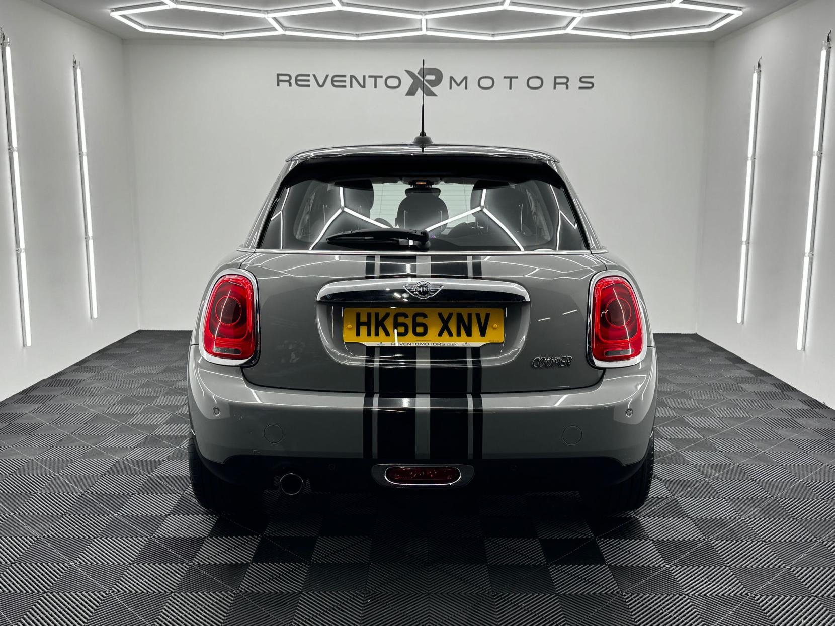 MINI Hatch 1.5 Cooper Hatchback 5dr Petrol Manual Euro 6 (s/s) (136 ps)