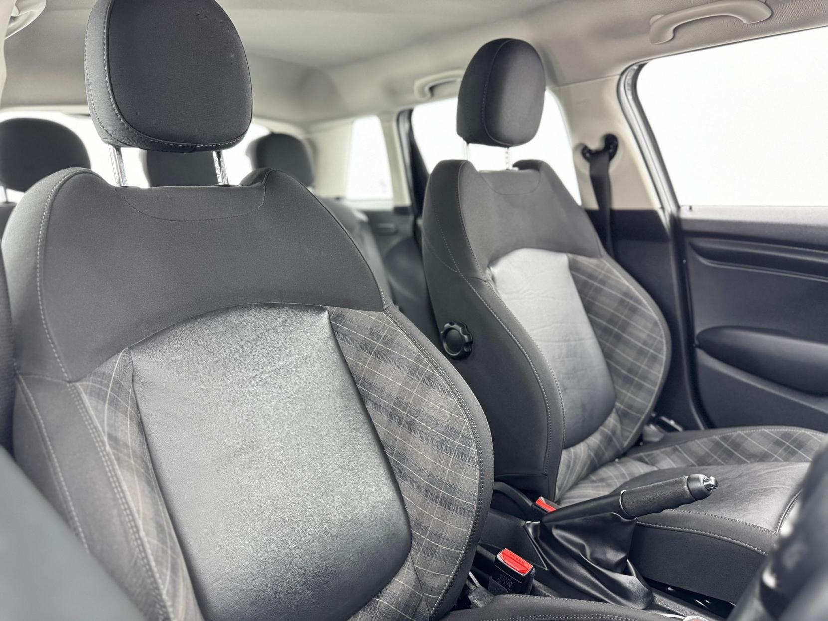 MINI Hatch 1.5 Cooper Hatchback 5dr Petrol Manual Euro 6 (s/s) (136 ps)