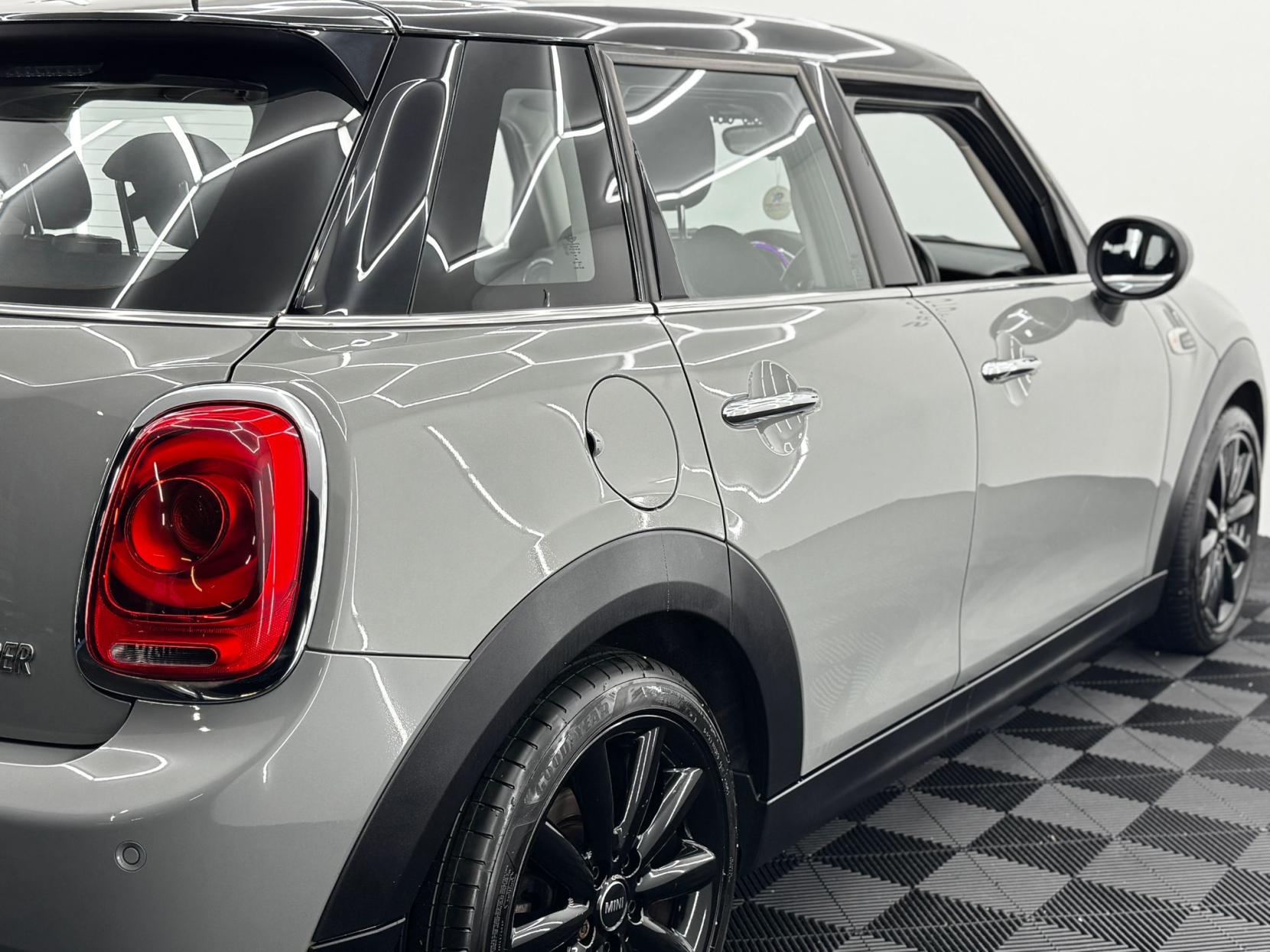 MINI Hatch 1.5 Cooper Hatchback 5dr Petrol Manual Euro 6 (s/s) (136 ps)