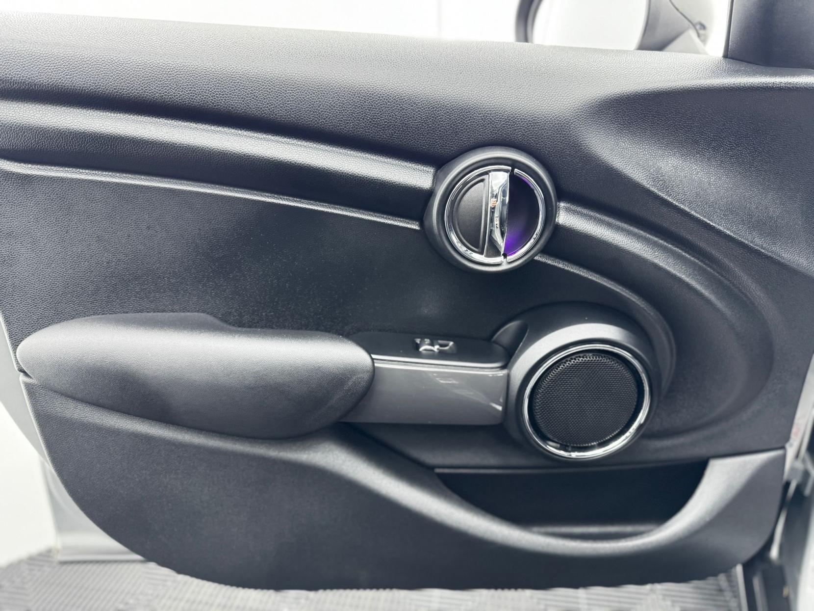 MINI Hatch 1.5 Cooper Hatchback 5dr Petrol Manual Euro 6 (s/s) (136 ps)