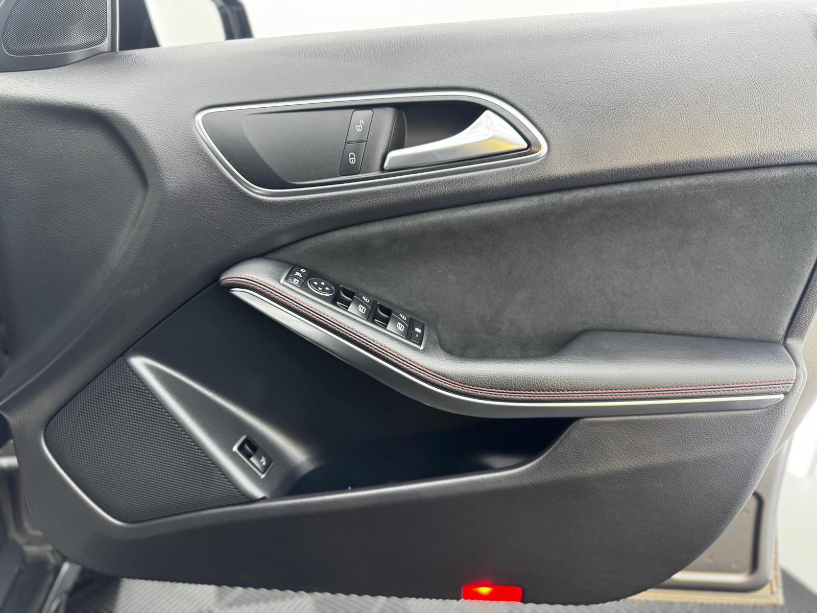 Mercedes-Benz GLA 2.1 GLA220d AMG Line (Premium) SUV 5dr Diesel 7G-DCT 4MATIC Euro 6 (s/s) (177 ps)