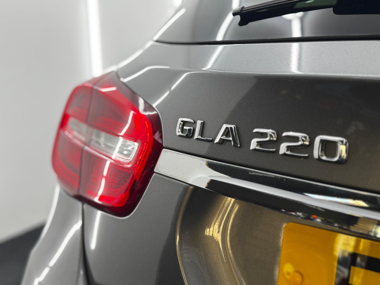 Mercedes-Benz GLA 2.1 GLA220d AMG Line (Premium) SUV 5dr Diesel 7G-DCT 4MATIC Euro 6 (s/s) (177 ps)