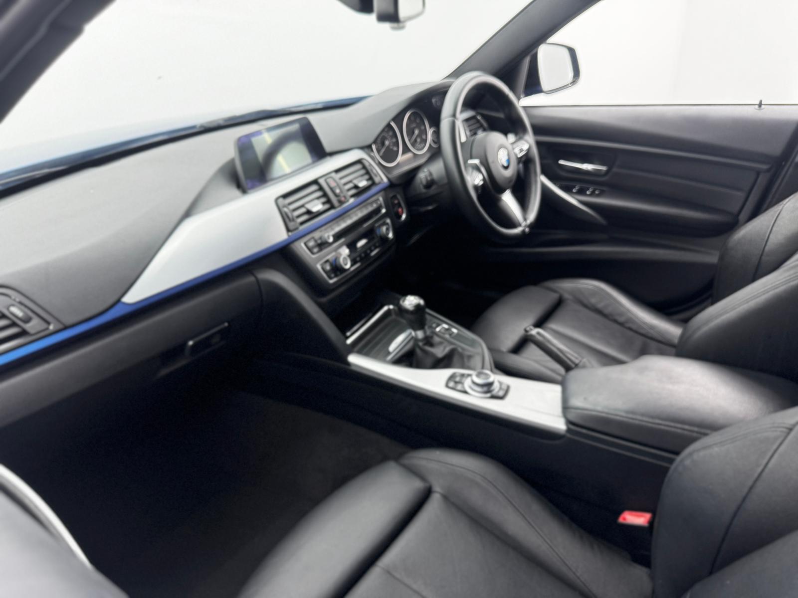 BMW 3 Series 2.0 320d M Sport Saloon 4dr Diesel Manual Euro 5 (s/s) (184 ps)