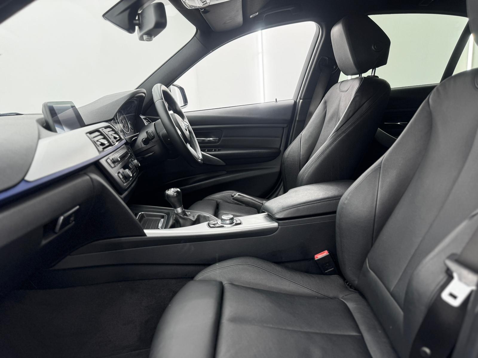 BMW 3 Series 2.0 320d M Sport Saloon 4dr Diesel Manual Euro 5 (s/s) (184 ps)