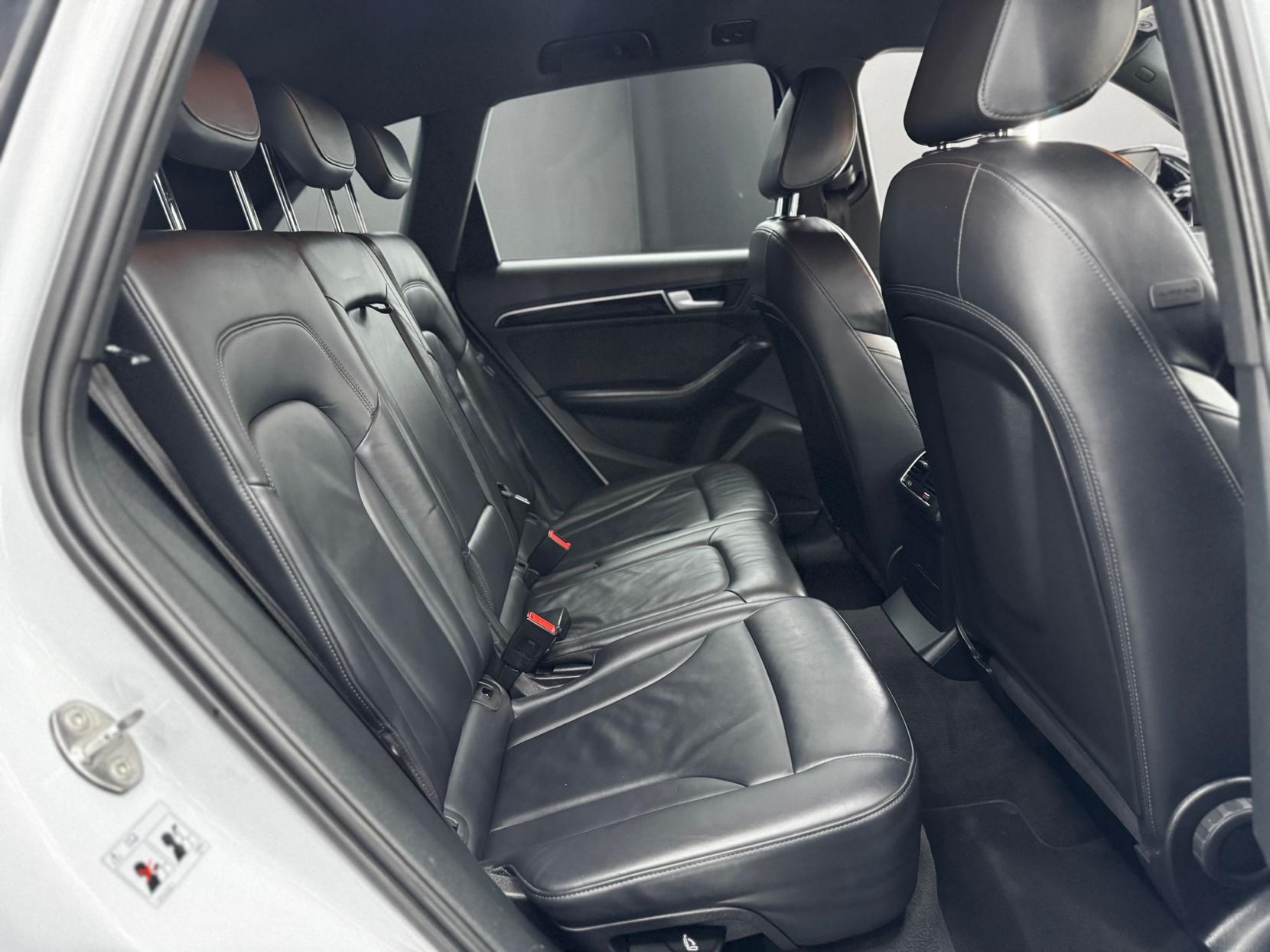 Audi Q5 2.0 TDI S line Plus SUV 5dr Diesel S Tronic quattro Euro 6 (s/s) (190 ps)