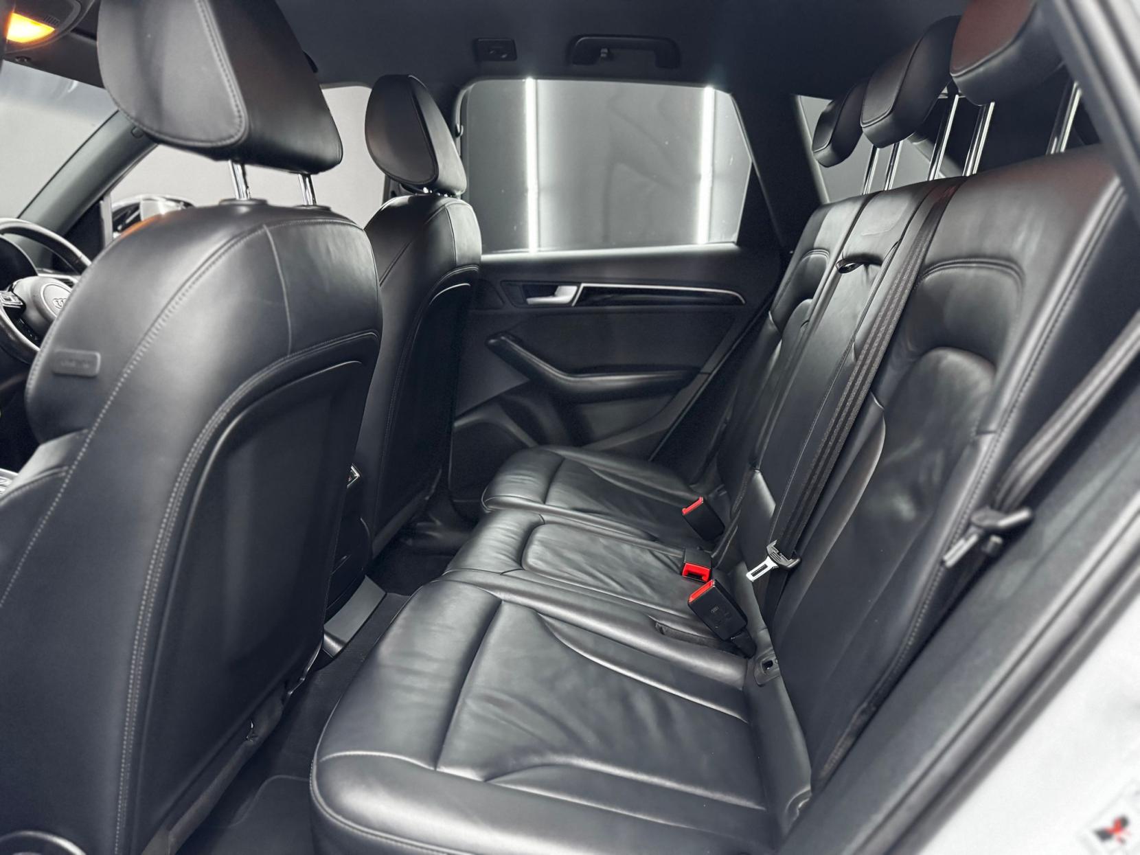 Audi Q5 2.0 TDI S line Plus SUV 5dr Diesel S Tronic quattro Euro 6 (s/s) (190 ps)