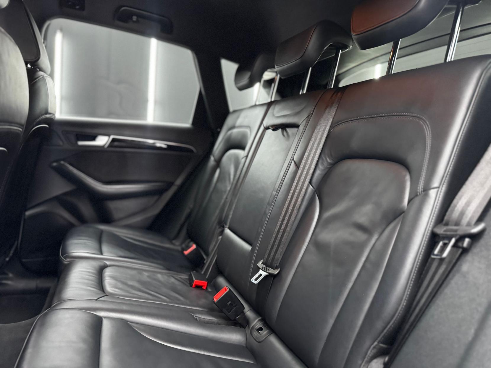 Audi Q5 2.0 TDI S line Plus SUV 5dr Diesel S Tronic quattro Euro 6 (s/s) (190 ps)