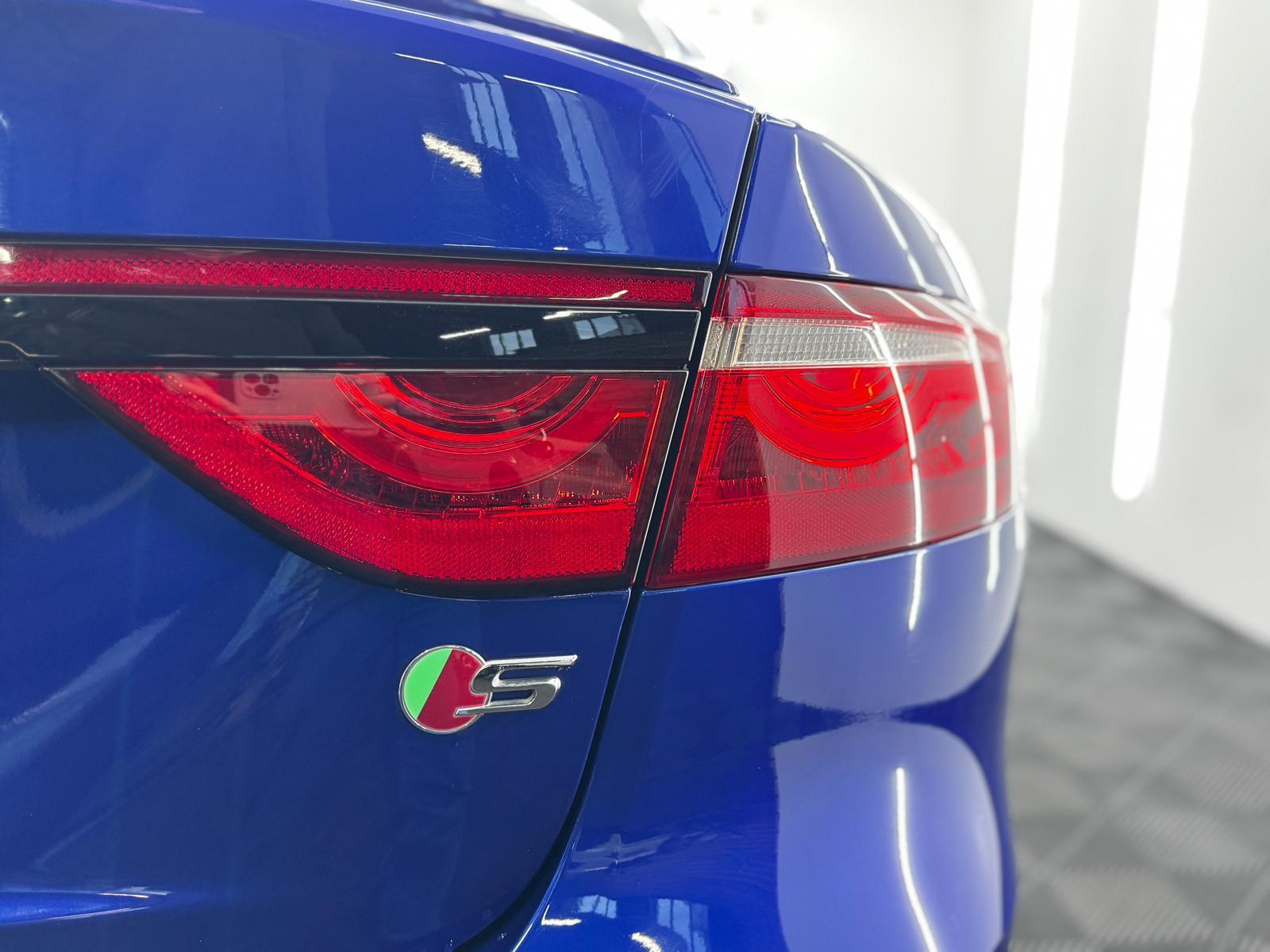 Jaguar XF 3.0d V6 S Saloon 4dr Diesel Auto Euro 6 (s/s) (300 ps)