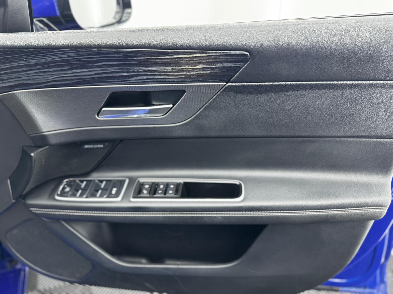 Jaguar XF 3.0d V6 S Saloon 4dr Diesel Auto Euro 6 (s/s) (300 ps)