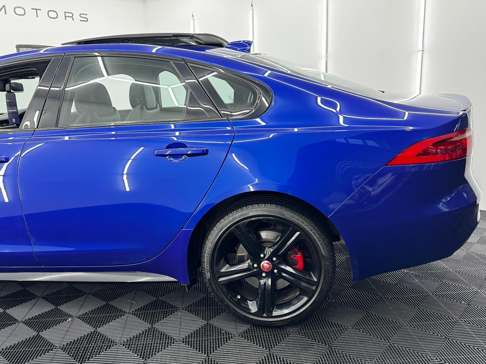 Jaguar XF 3.0d V6 S Saloon 4dr Diesel Auto Euro 6 (s/s) (300 ps)