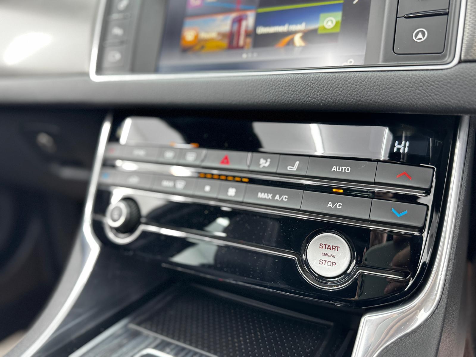 Jaguar XF 3.0d V6 S Saloon 4dr Diesel Auto Euro 6 (s/s) (300 ps)