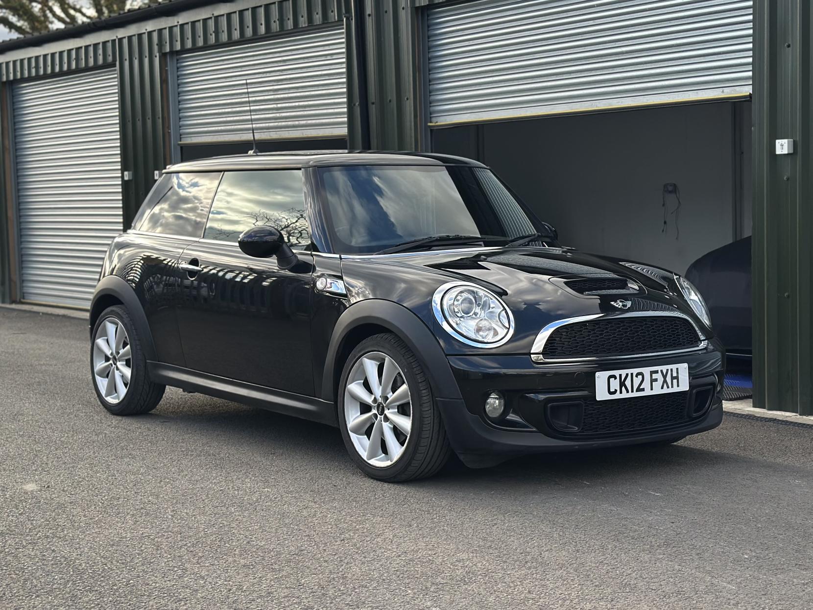 MINI Hatch 1.6 Cooper S Hatchback 3dr Petrol Steptronic Euro 5 (184 ps)