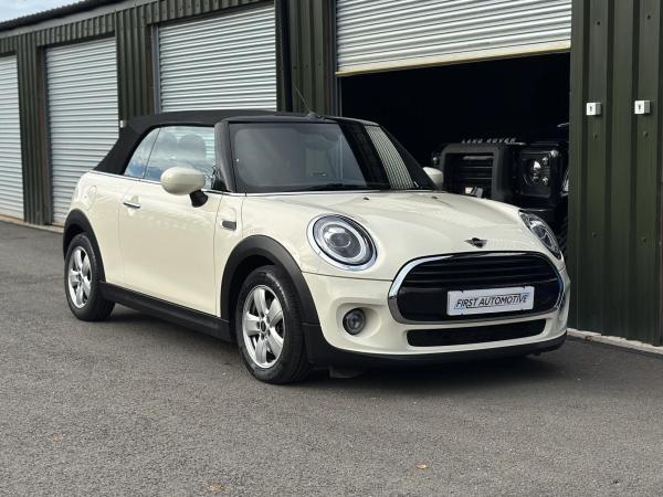 MINI Convertible 1.5 Cooper Classic Convertible 2dr Petrol Steptronic Euro 6 (s/s) (136 ps)