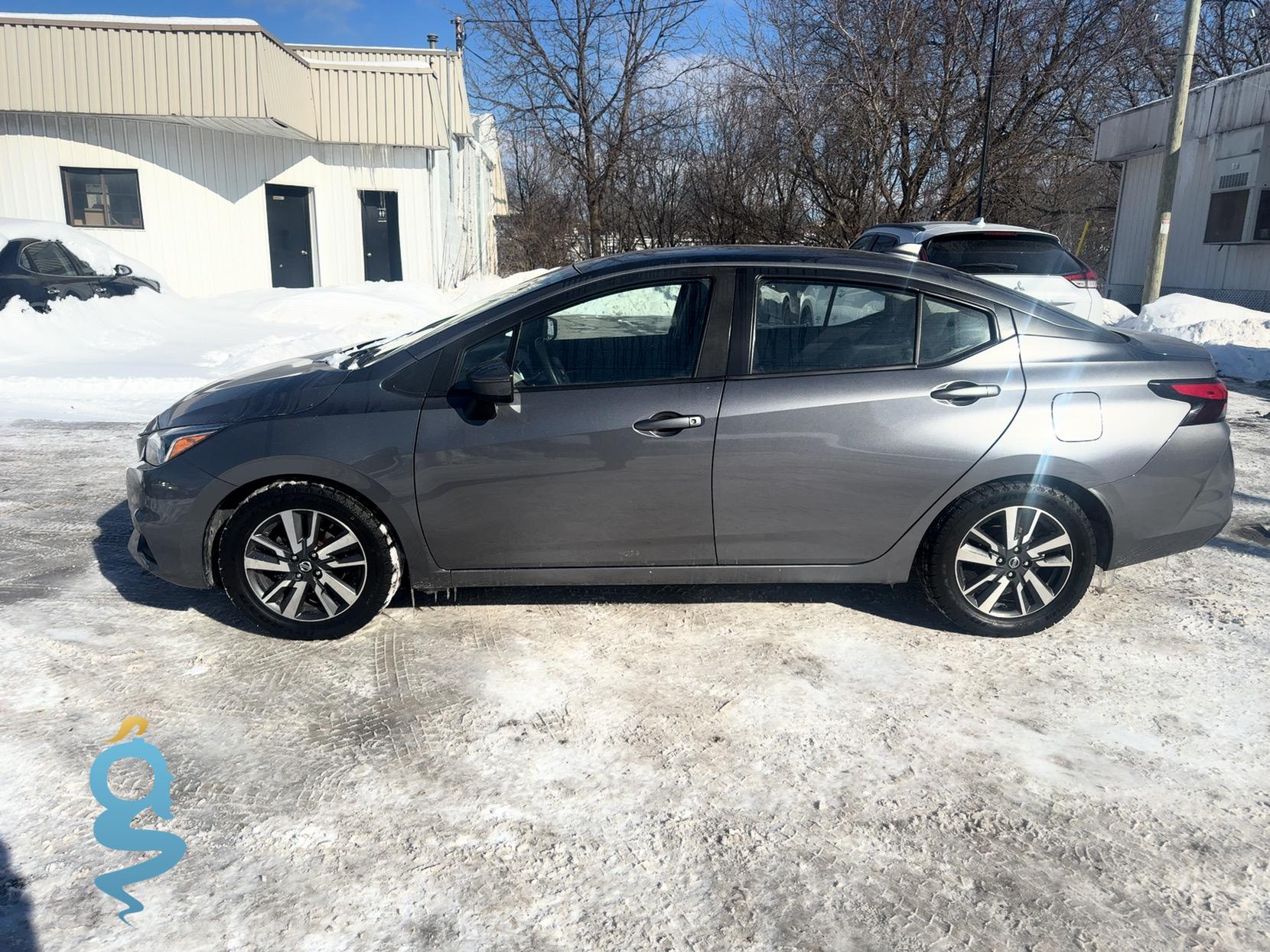 Nissan Versa