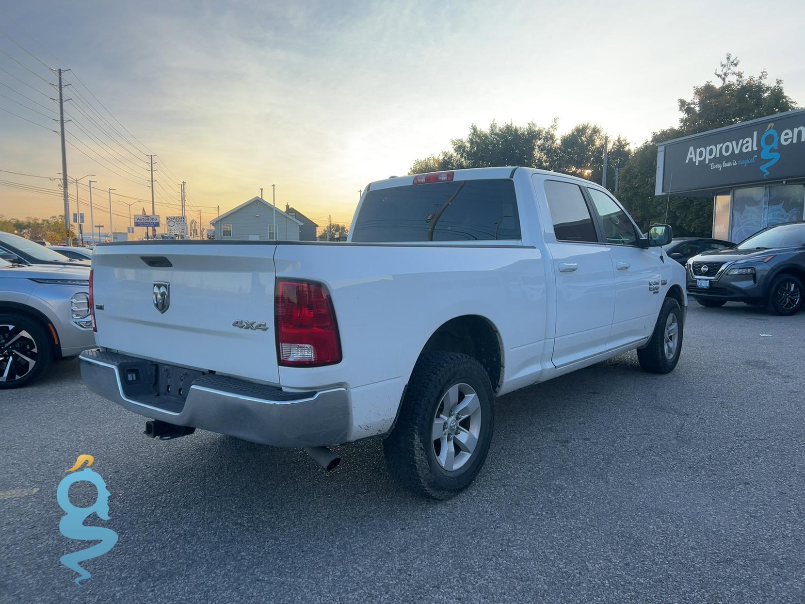 Dodge Ram 1500 5.7 Classic Crew Cab SRW Hemi 