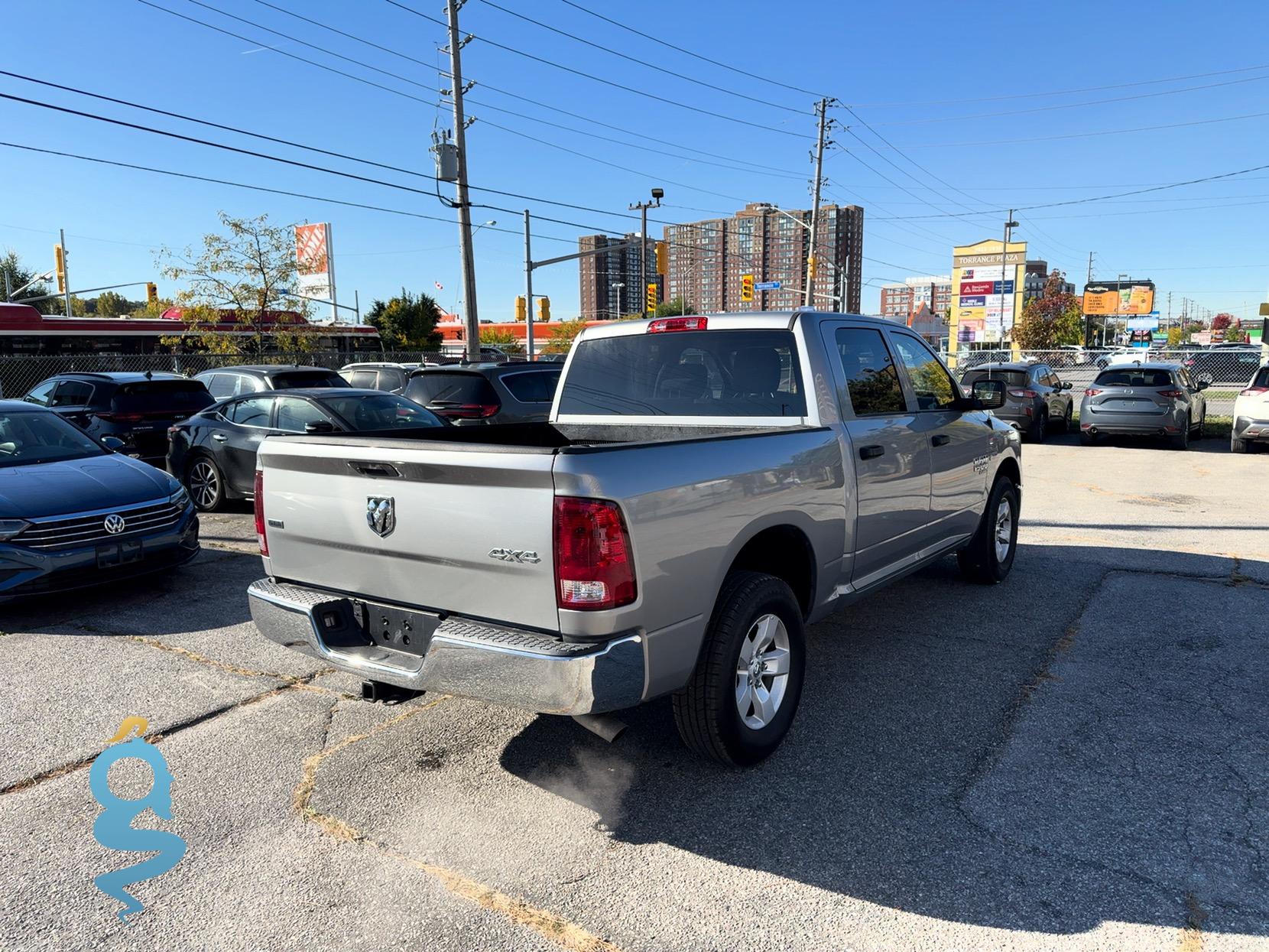 Ram 1500 5.7 Crew Cab SLT Classic (DS)