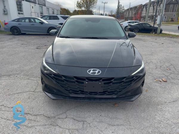 Hyundai Elantra 2.0