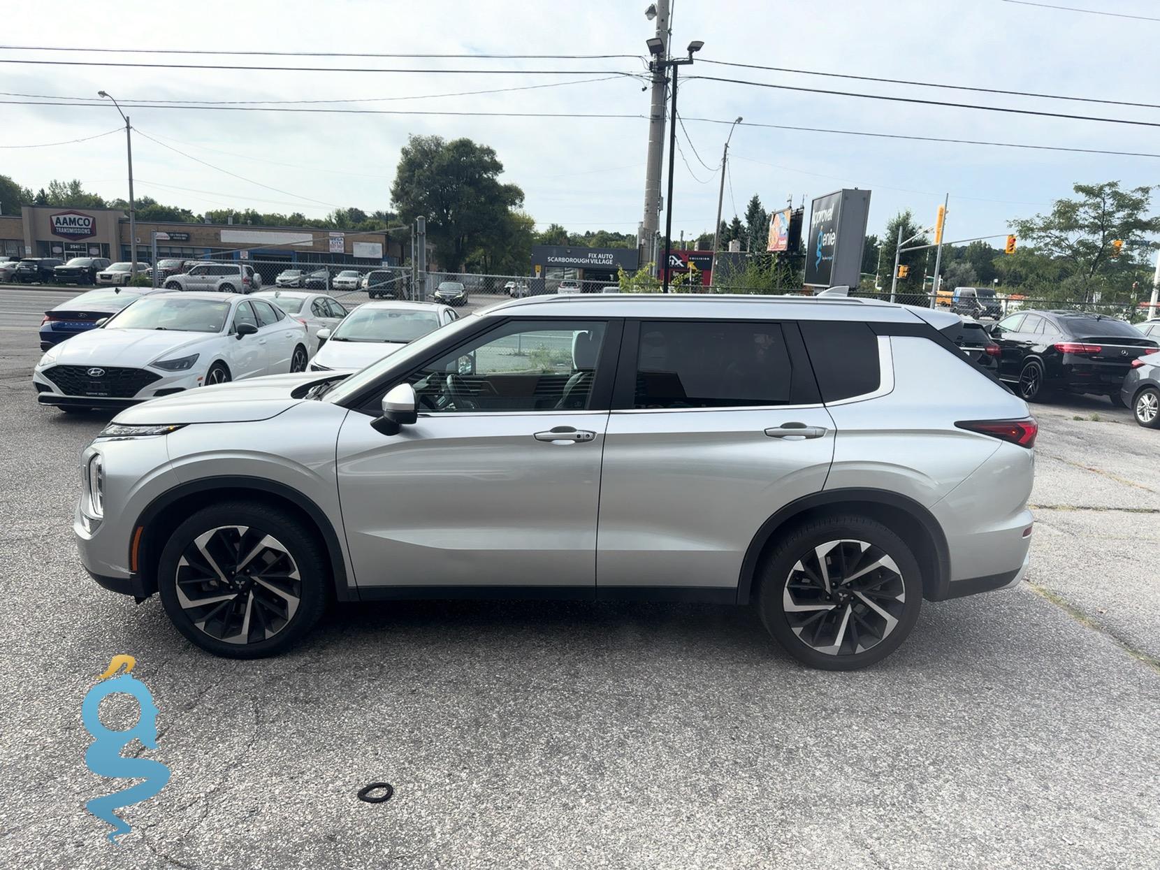 Mitsubishi Outlander 2.5 SE/Black Edition/SE/LE/SEL/GT Wagon body style