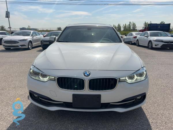 BMW 3 Series 2.0 330i xDrive 3-Series