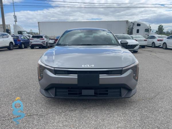 Kia K4 LX, LXS