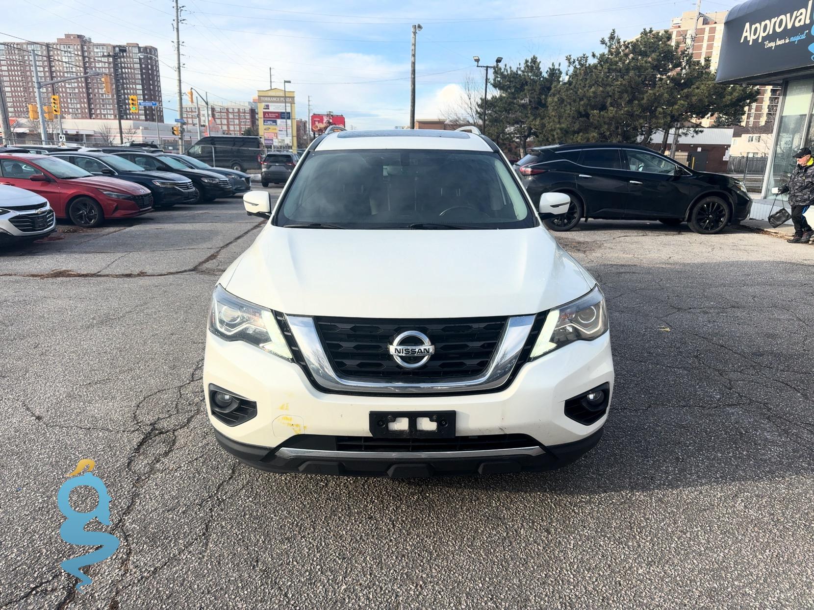 Nissan Pathfinder 3.5 Crossover