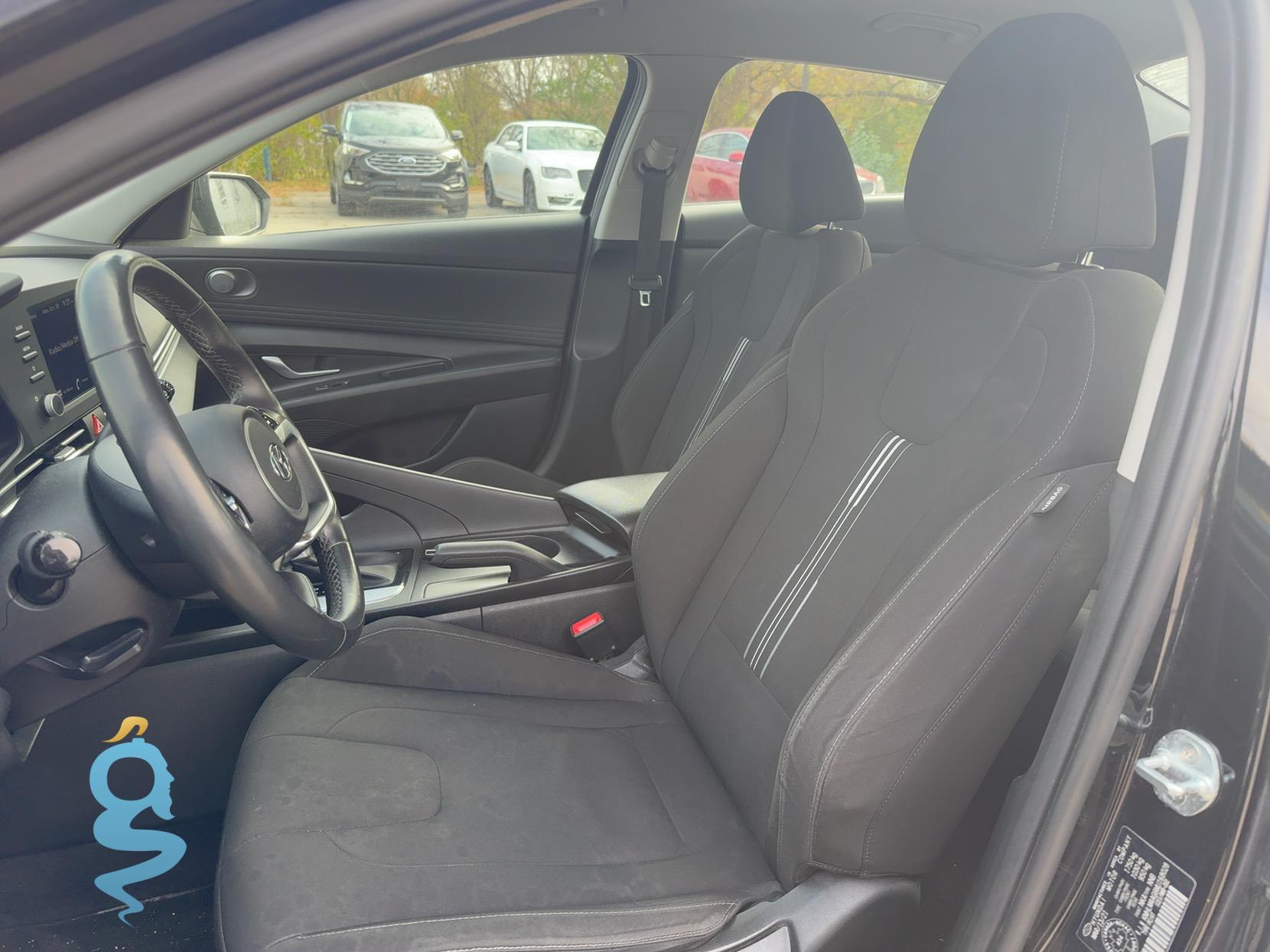 Hyundai Elantra 2.0 Blue