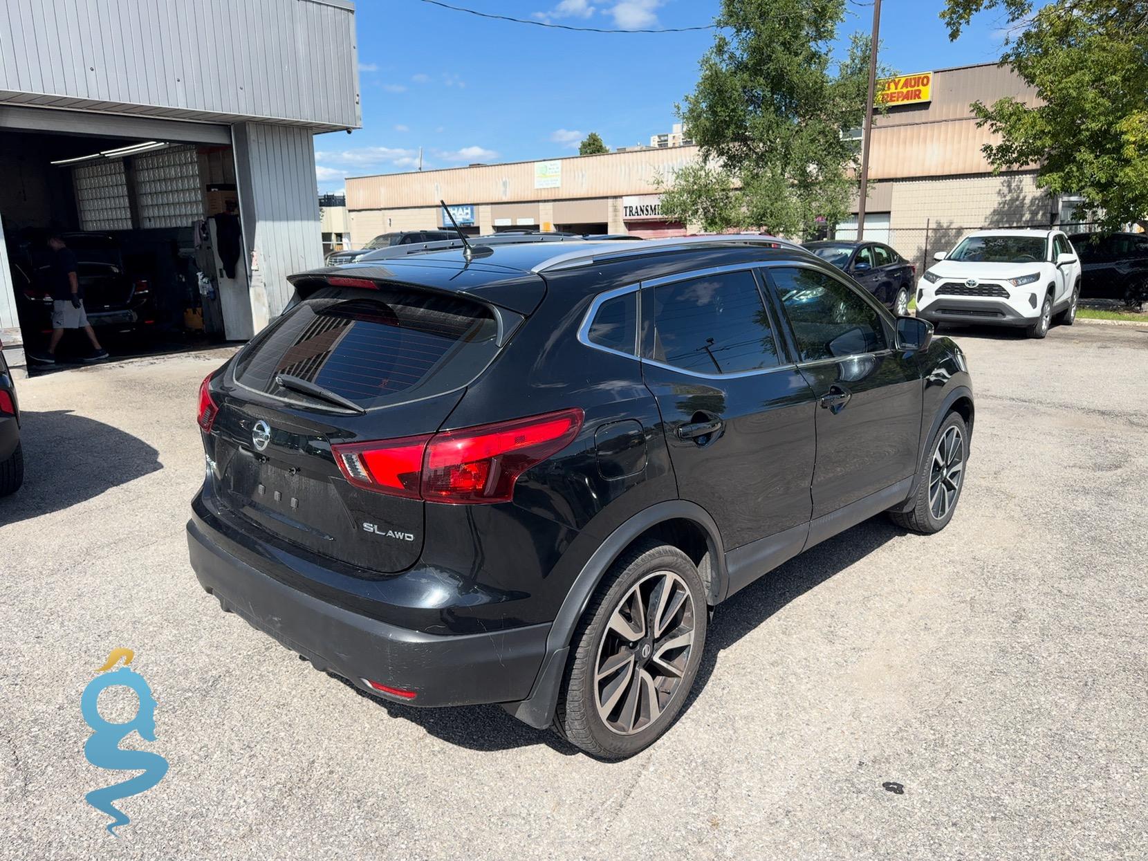 Nissan Qashqai 2.0 SL Rogue II (T32, facelift 2017)