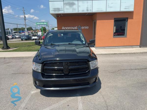 Ram 1500 5.7 Classic DS Tradesman (US) / ST