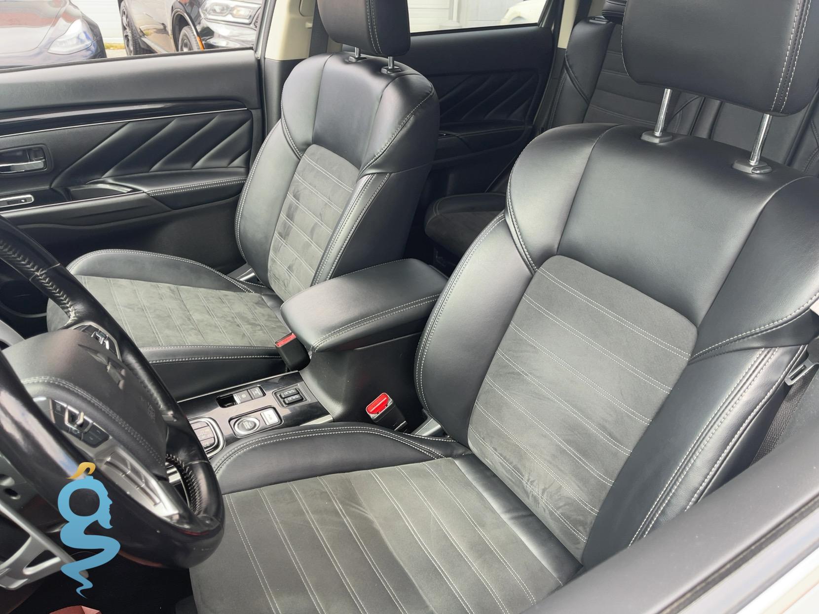 Mitsubishi Outlander 2.0 High