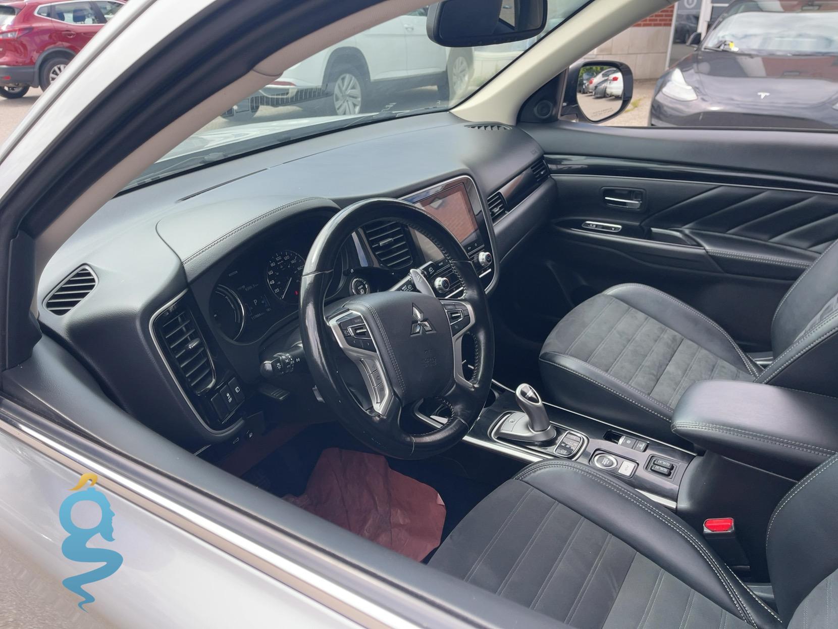 Mitsubishi Outlander 2.0 High