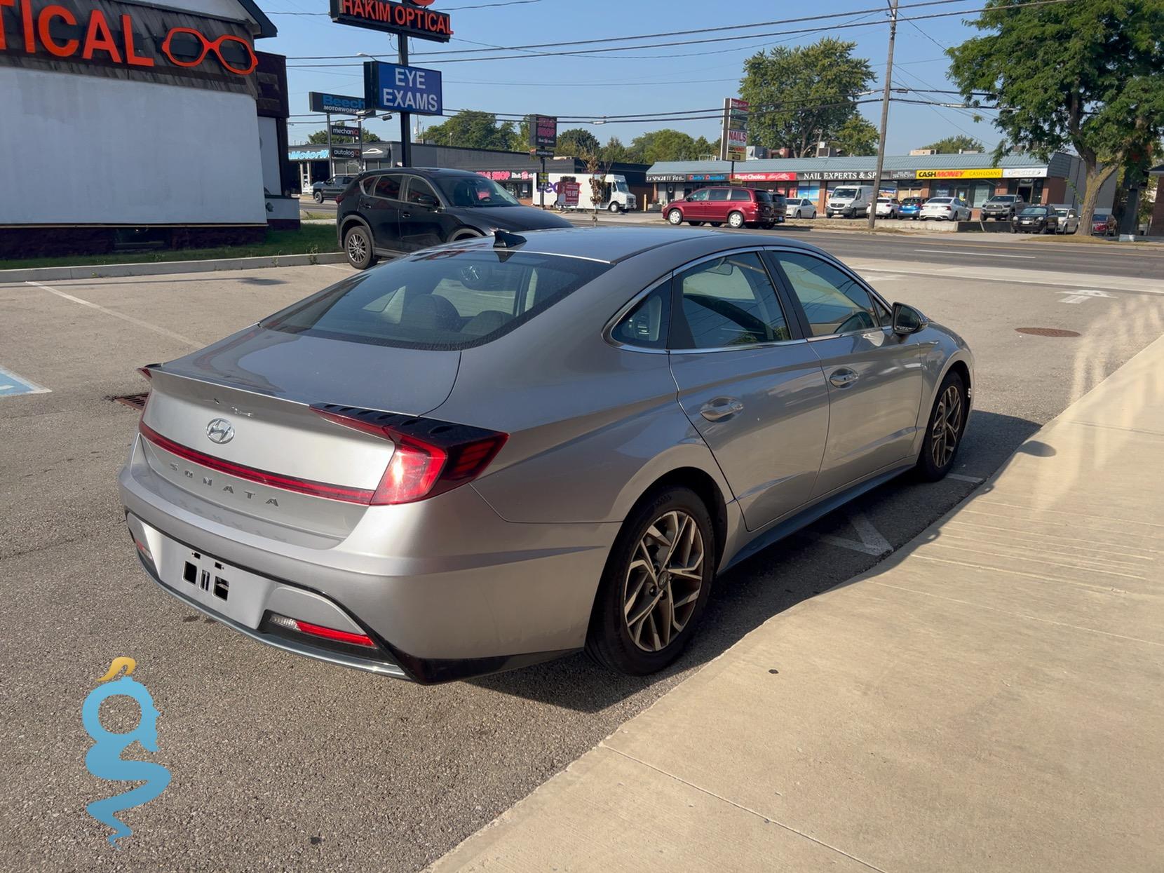 Hyundai Sonata 2.5 SE