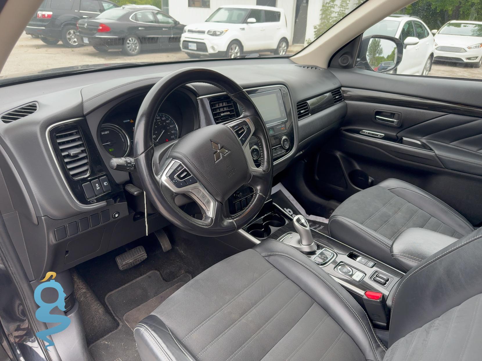 Mitsubishi Outlander 2.0 High