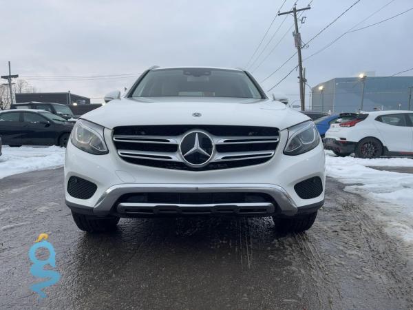 Mercedes-Benz GLC 300 2.0 Base-4M