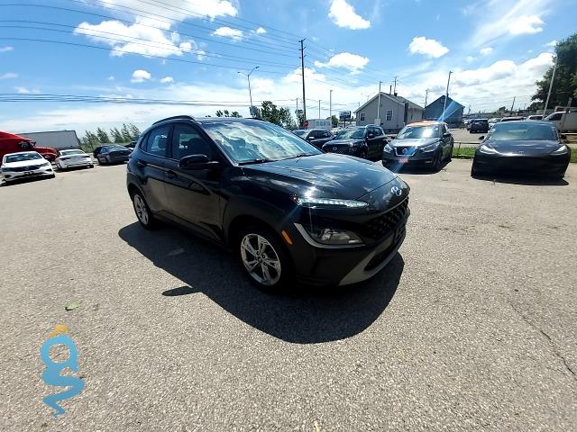 Hyundai Kona 2.0 SEL Without FCA, SEL + Convenience Pkg (without FCA), SE Kona II