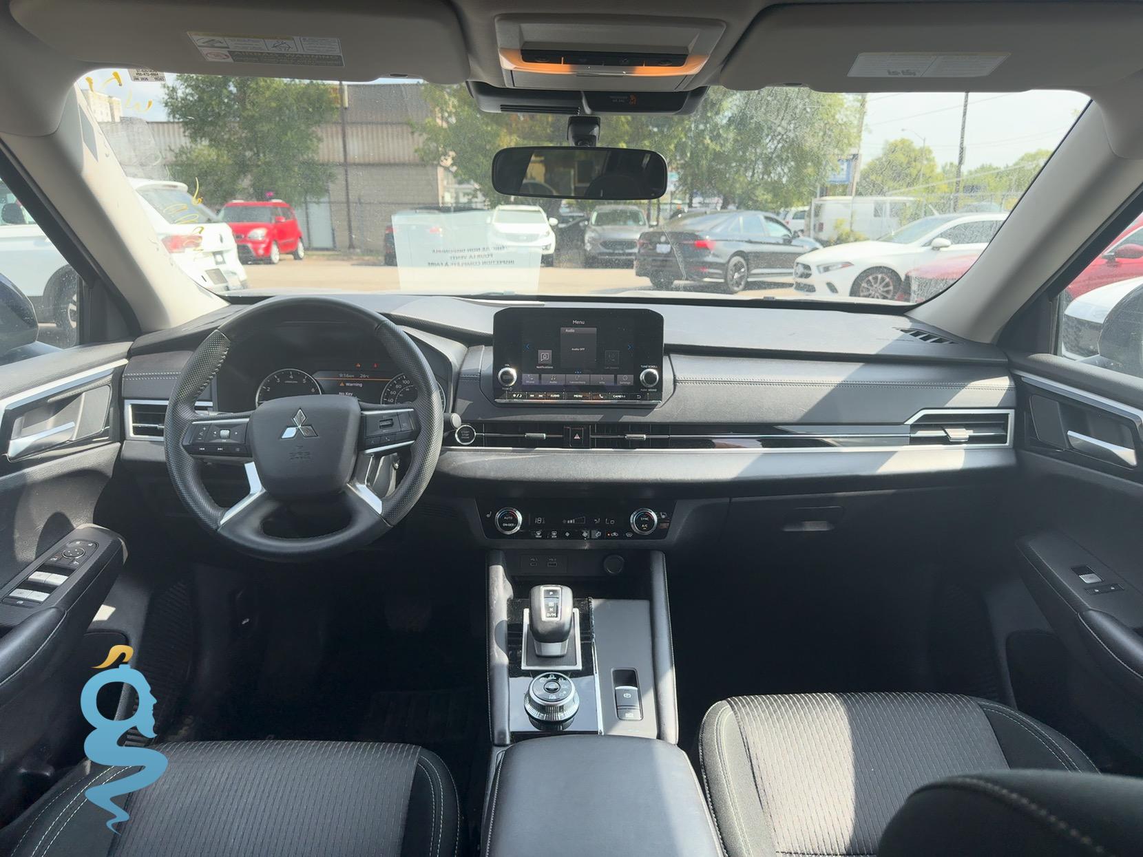 Mitsubishi Outlander 2.5 ES