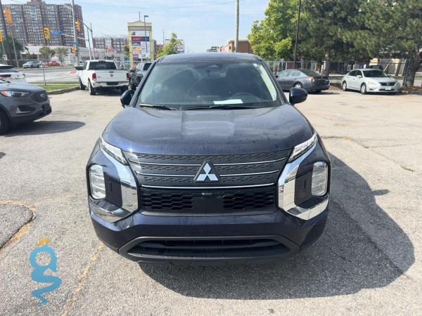 Mitsubishi Outlander 2.5 ES