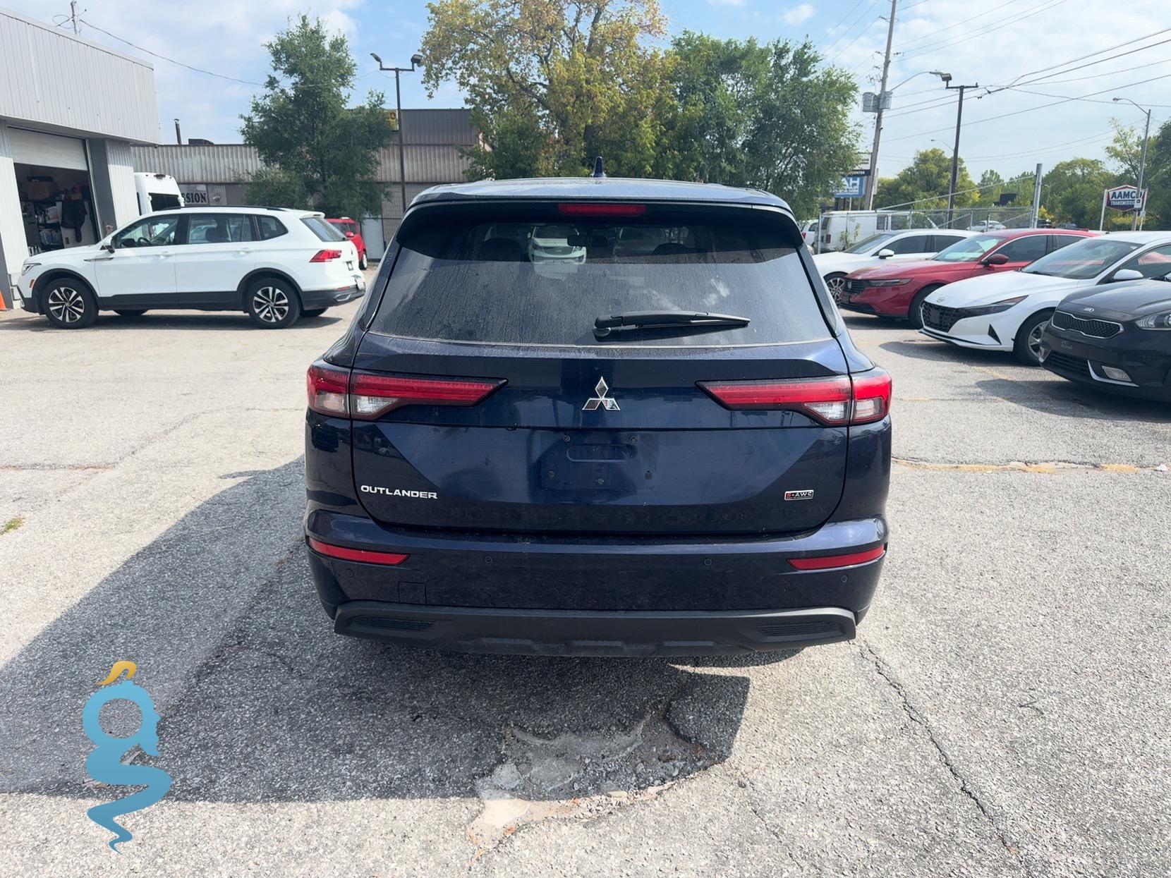Mitsubishi Outlander 2.5 ES