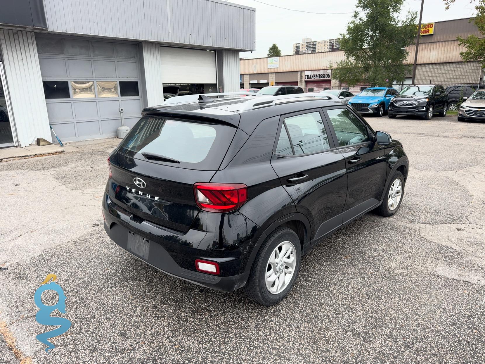 Hyundai Venue 1.6 SEL & Limited