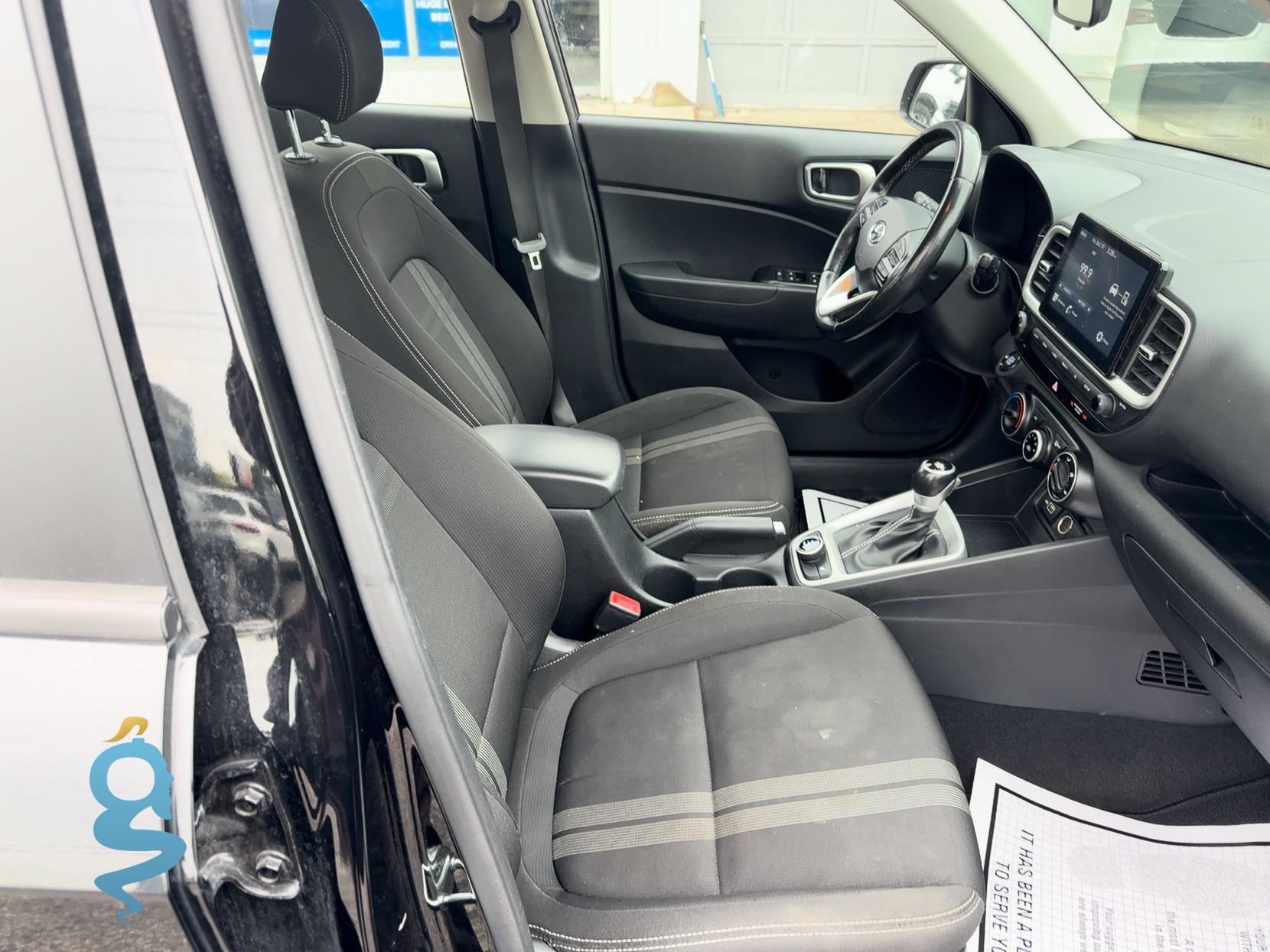 Hyundai Venue 1.6 SEL & Limited