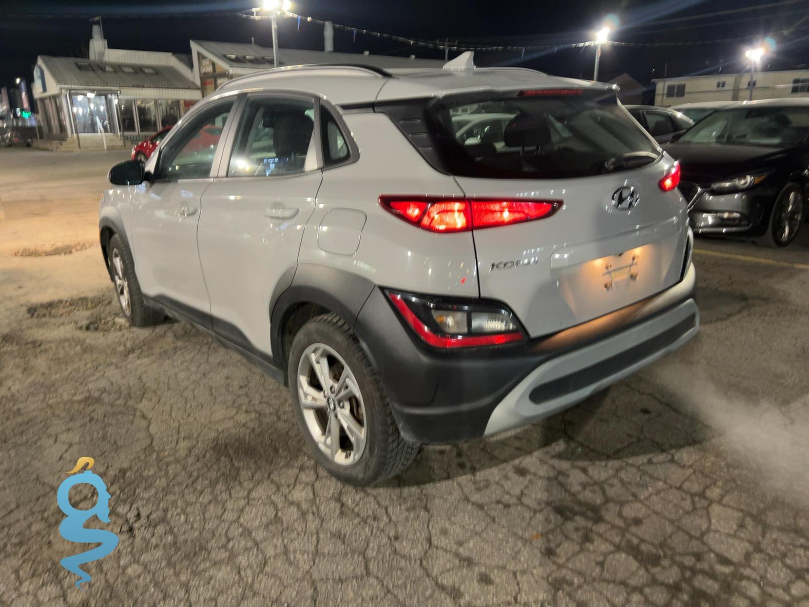 Hyundai Kona 2.0 SEL Without FCA, SEL + Convenience Pkg (without FCA), SE Kona II