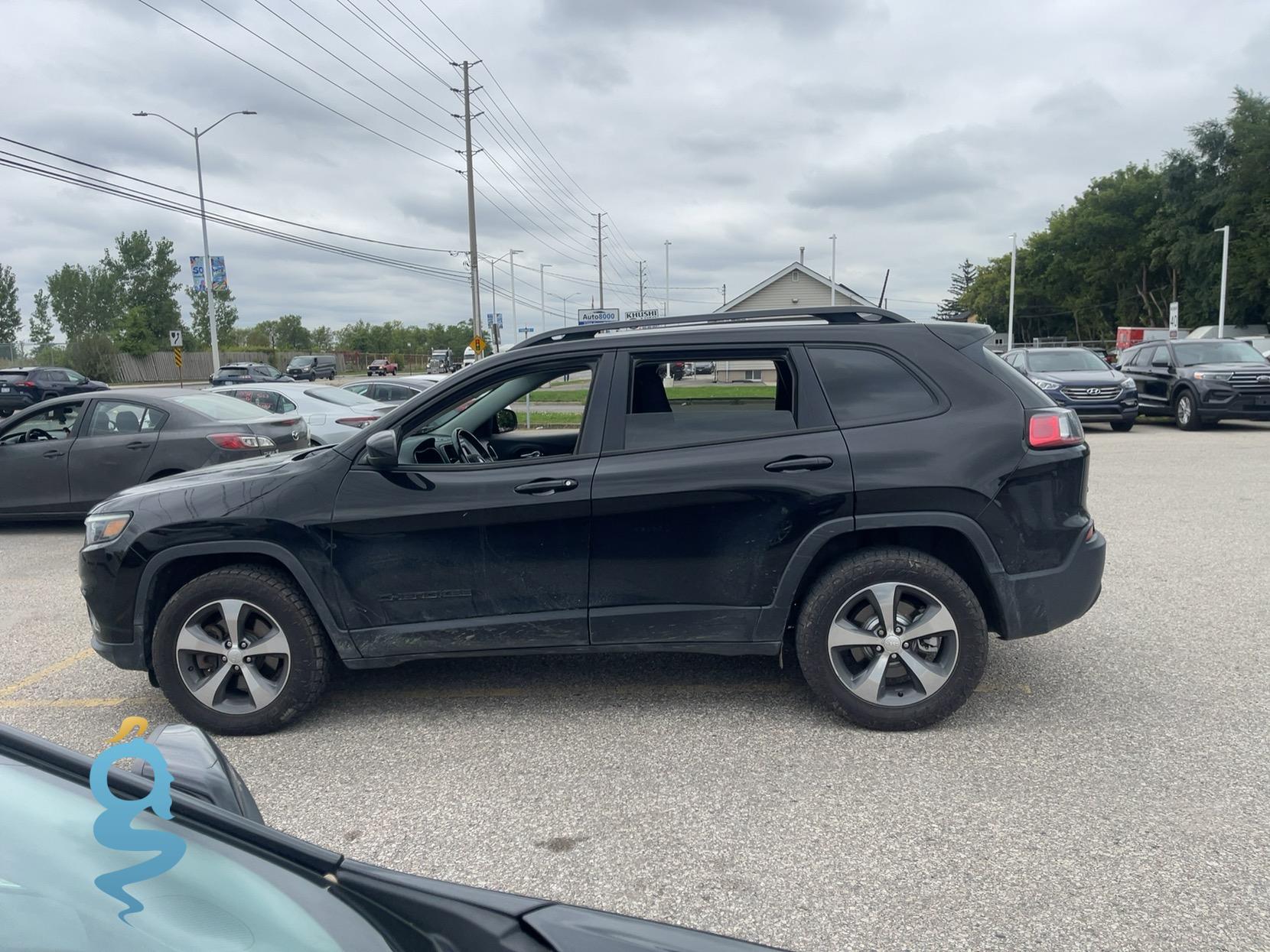 Jeep Cherokee 3.2 Latitude (US), Longitude (Bux), North (Can)