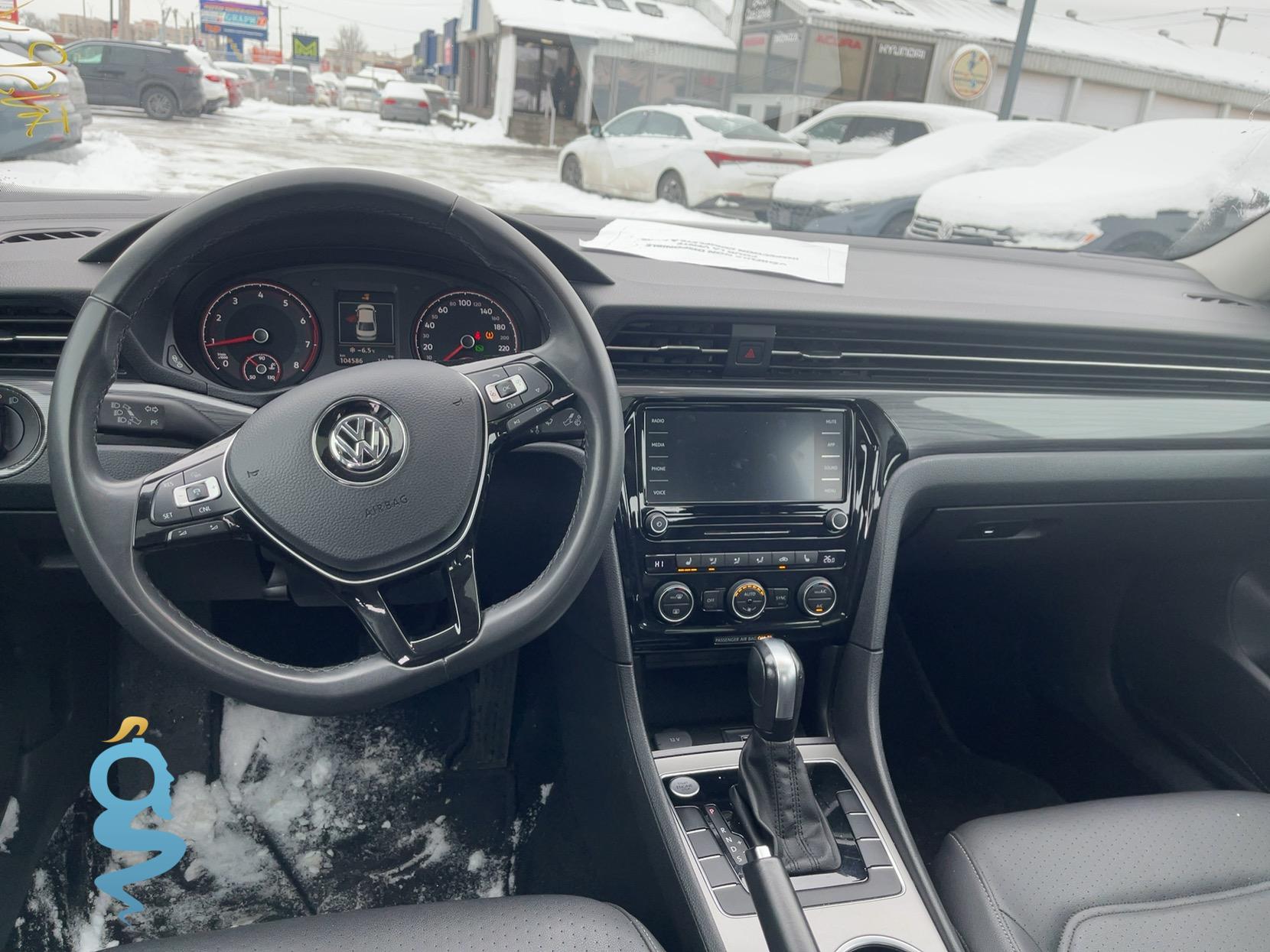 Volkswagen Passat 2.0 Highline 2.0 TSI SE, SE w/ Technology