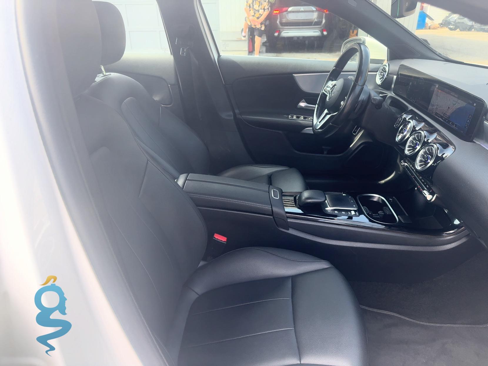 Mercedes-Benz A 220 2.0 A220-4M