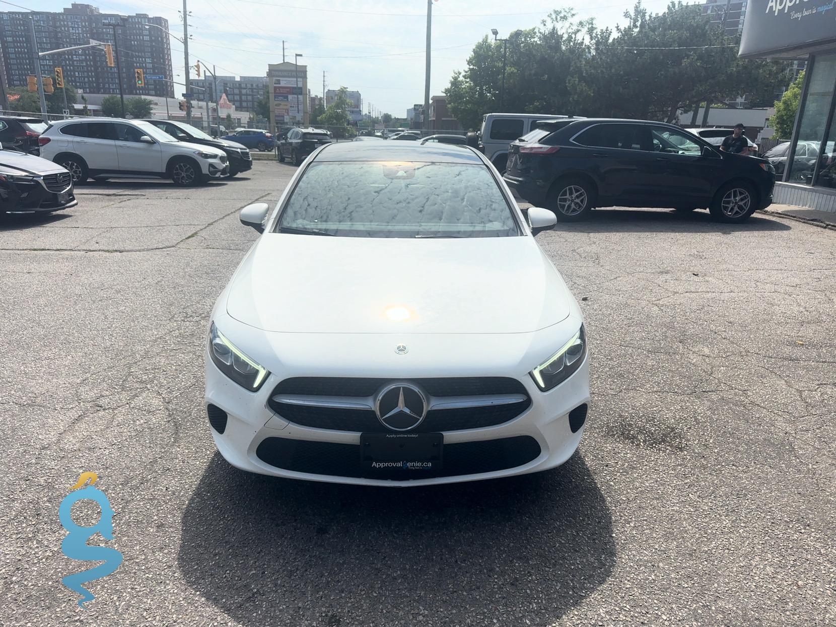 Mercedes-Benz A 220 2.0 A220-4M