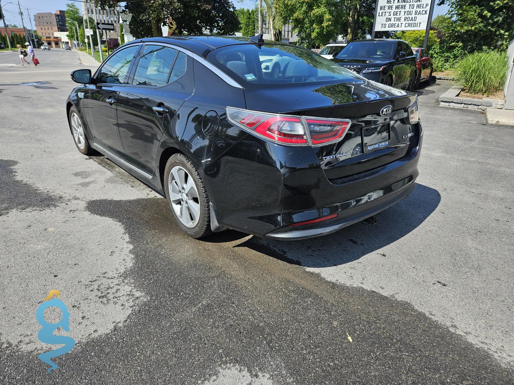 Kia Optima 2.4 GLS / JSL / TAX (Middle level)