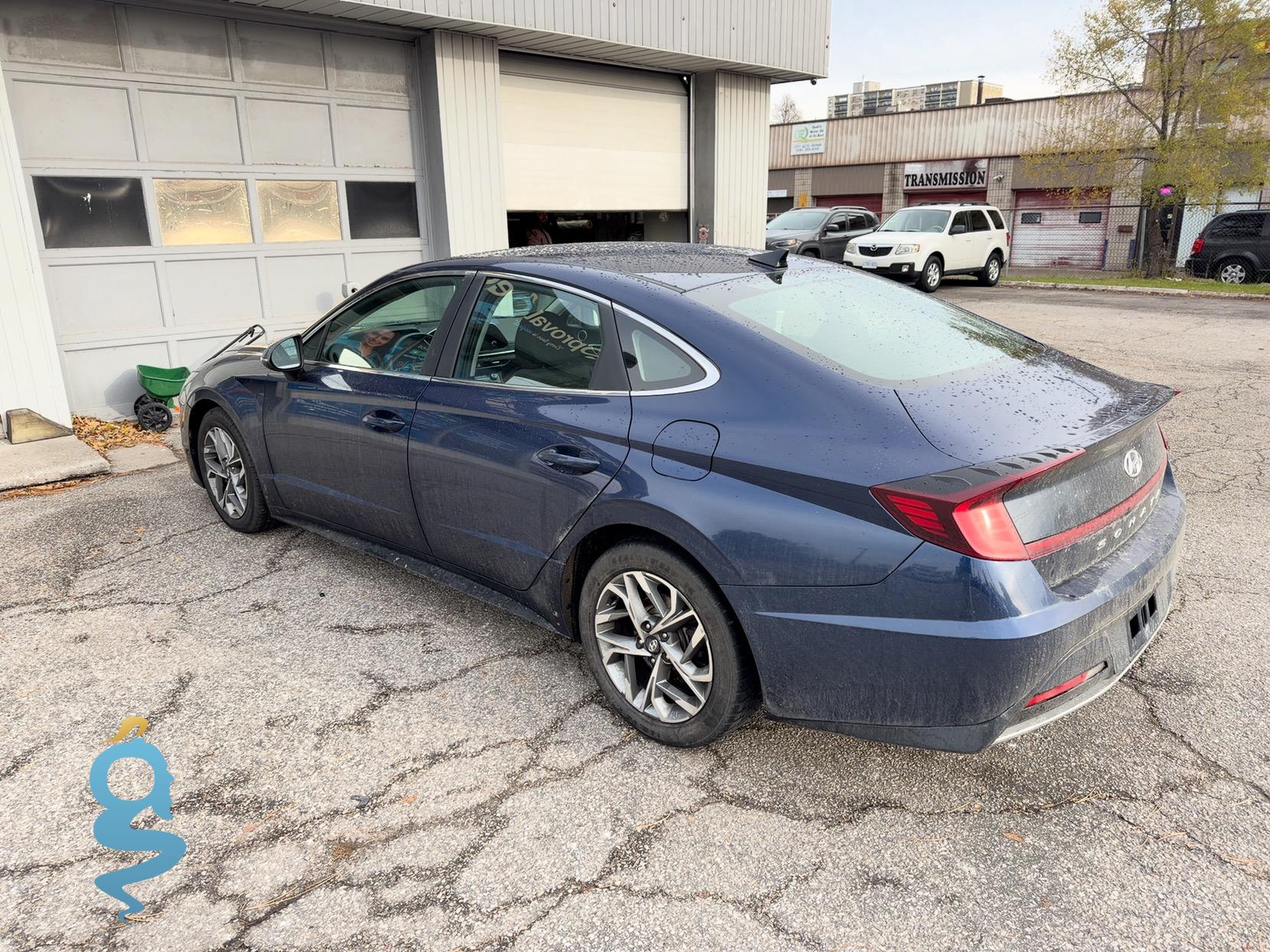 Hyundai Sonata 2.5 SE