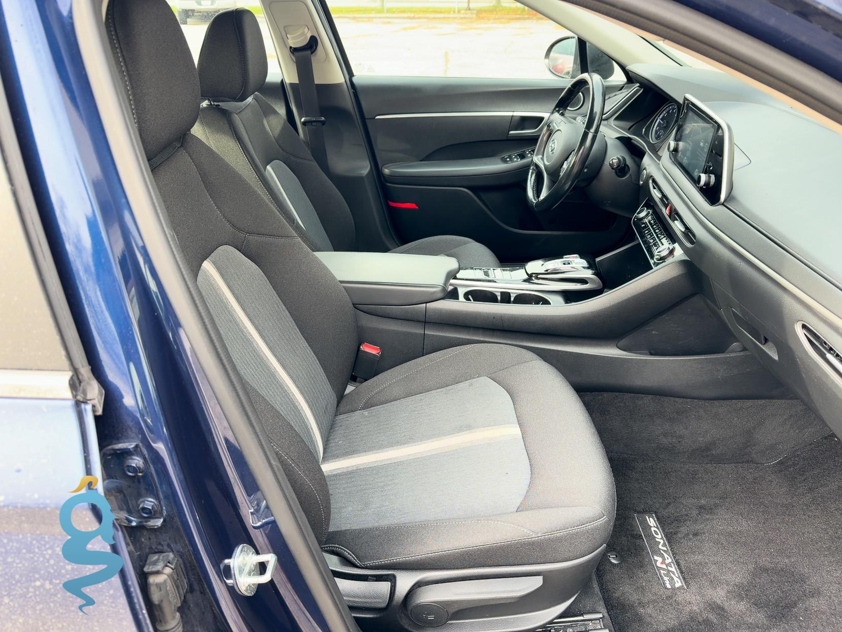 Hyundai Sonata 2.5 SE