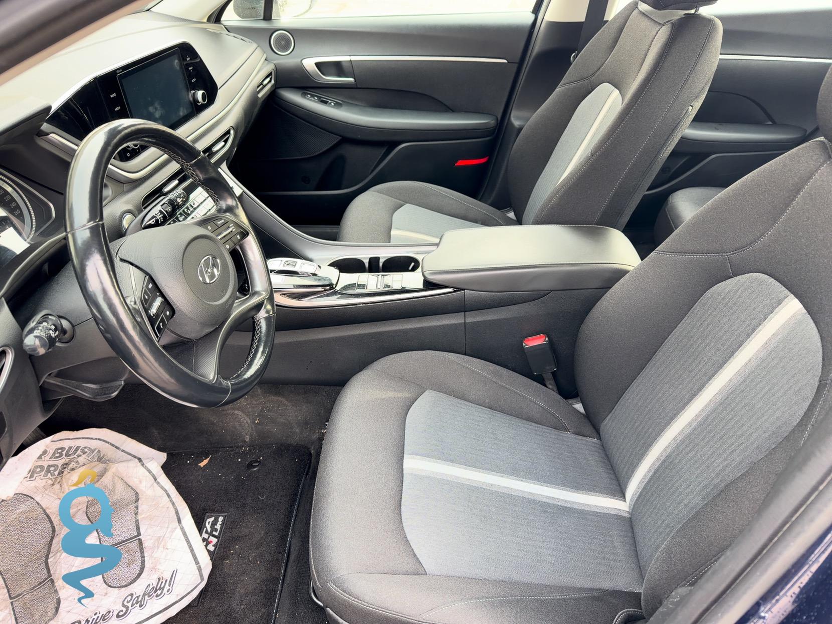 Hyundai Sonata 2.5 SE