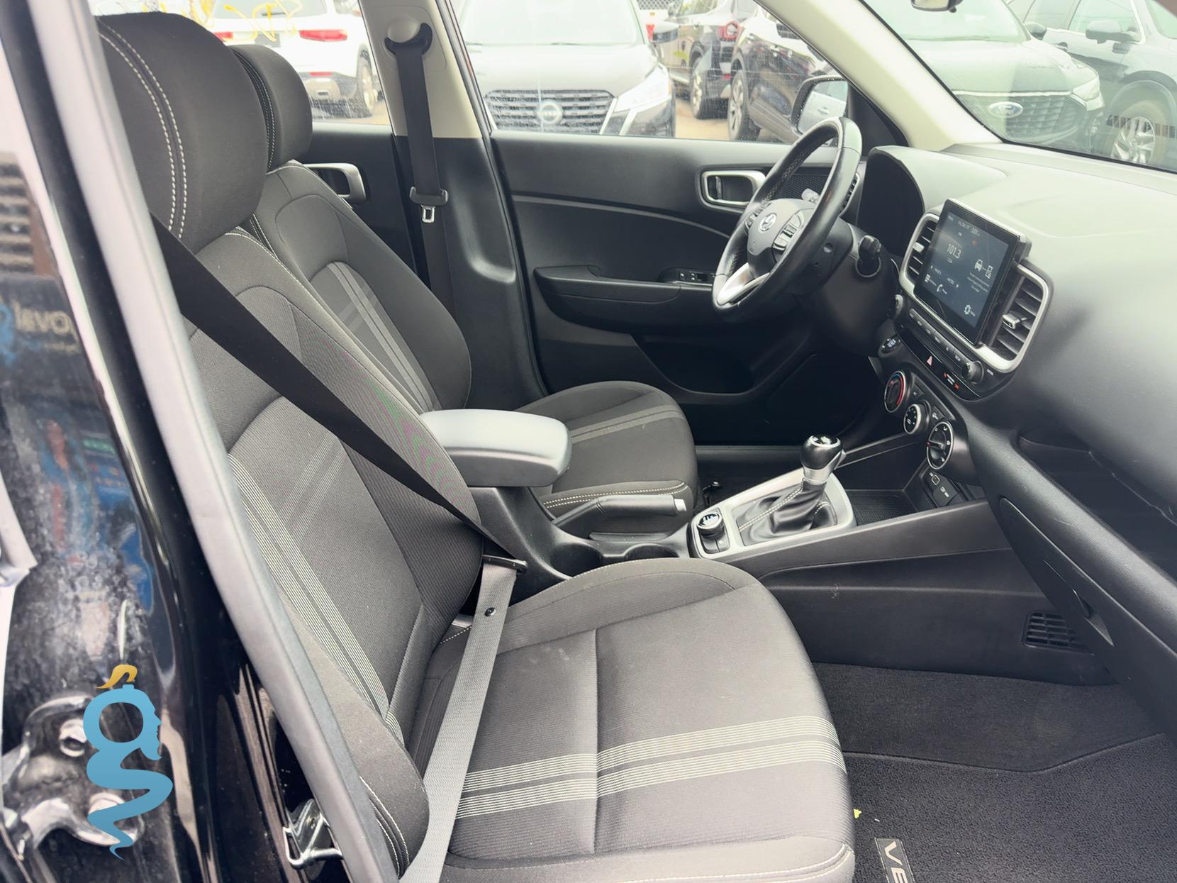 Hyundai Venue 1.6 SEL & Limited