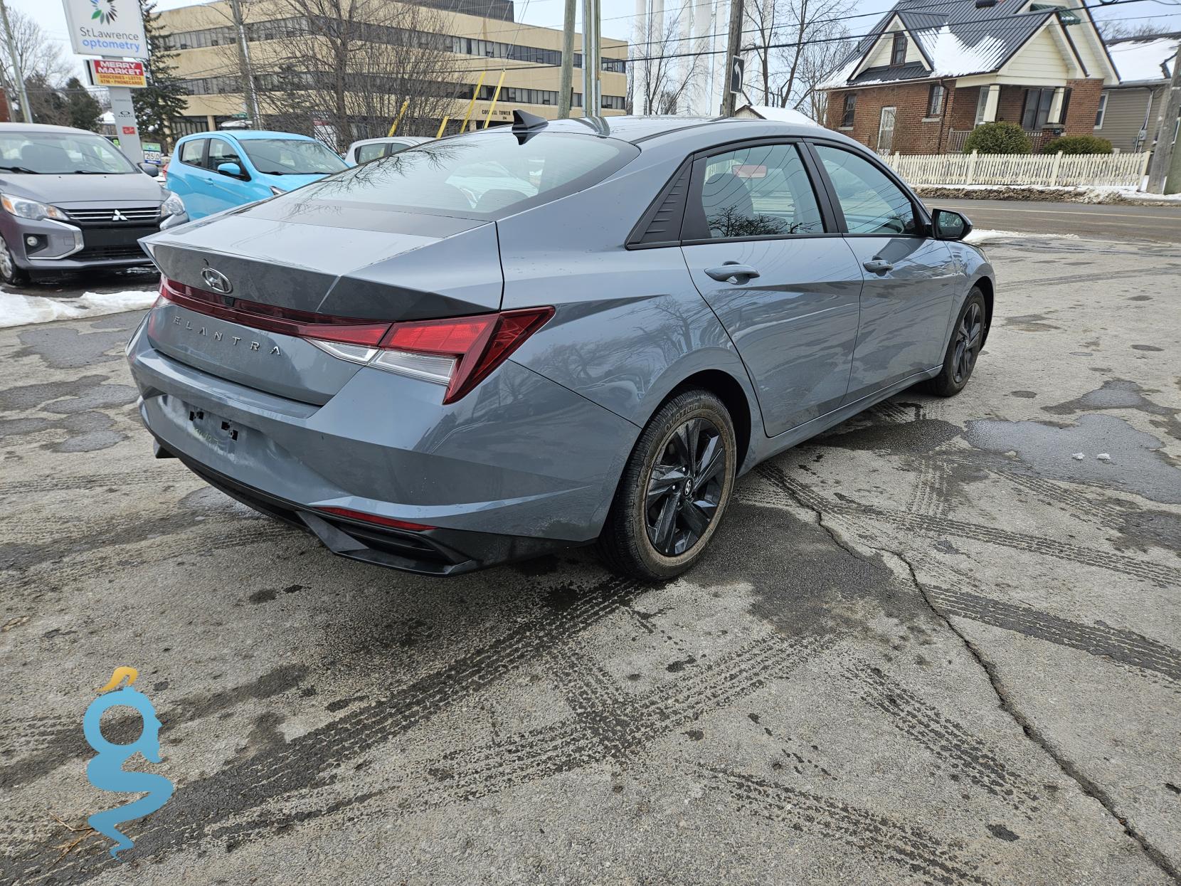 Hyundai Elantra 2.0 Blue